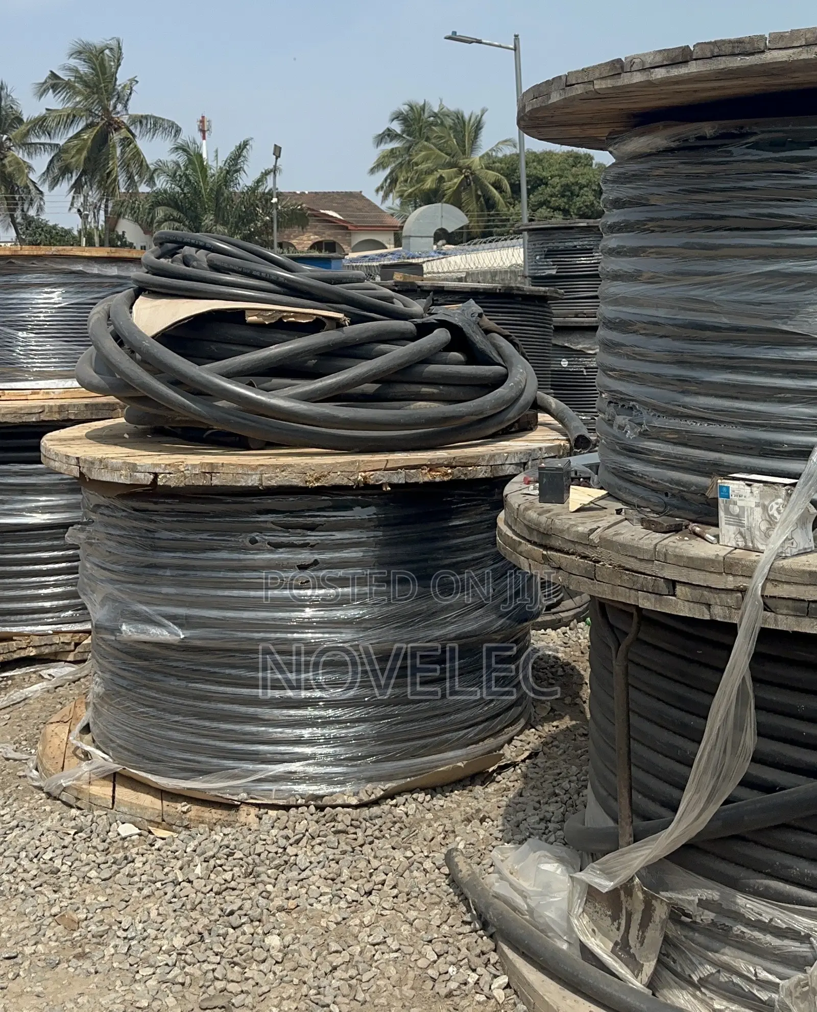 Armoured Cables[Both Aluminium PVC Casing]