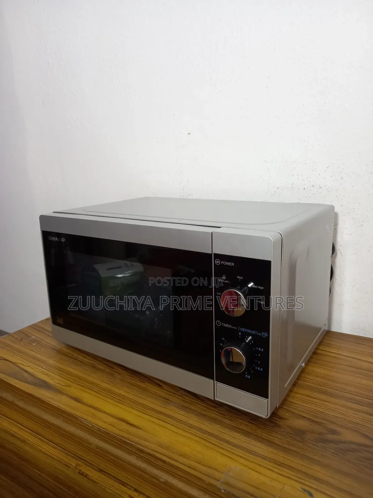 20.L Sharp Microwave From Uk