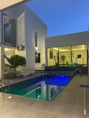 5bdrm Mansion in Santasi Brofroyedu, Kumasi Metropolitan for sale