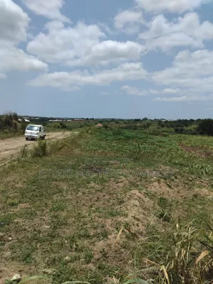 Green Land to Build