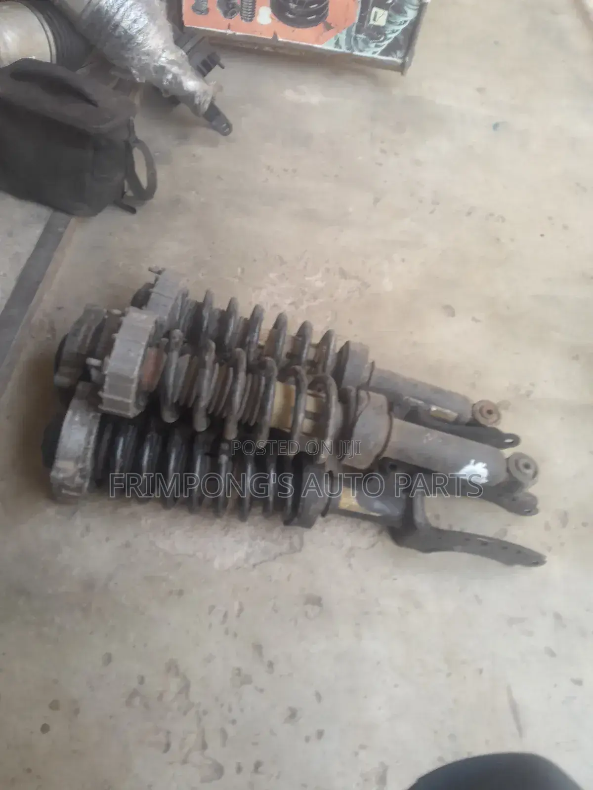 Front and Back Shock for VW Toureg