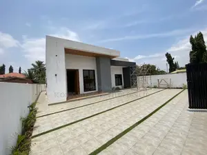 3bdrm House in Adenta Frafraha for sale