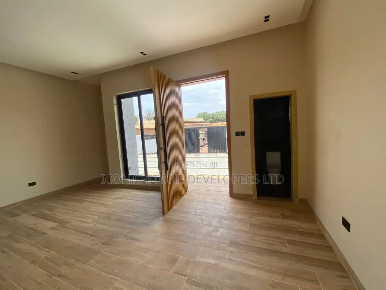 3bdrm House in Adenta Frafraha for sale