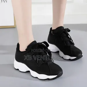 Casual Sneakers