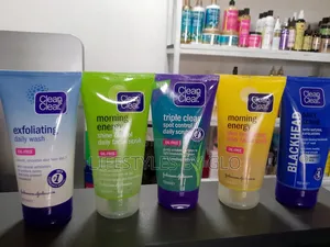 Clean Clear Deep Action Oil- Cream Face Wash Daily Scrub