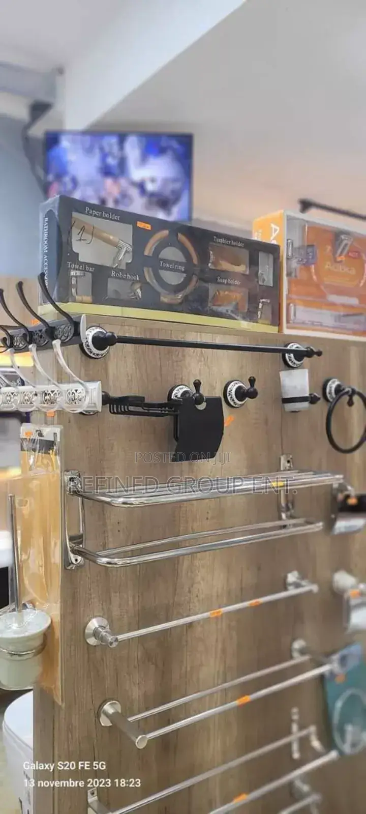 Bathroom Accessories Set.