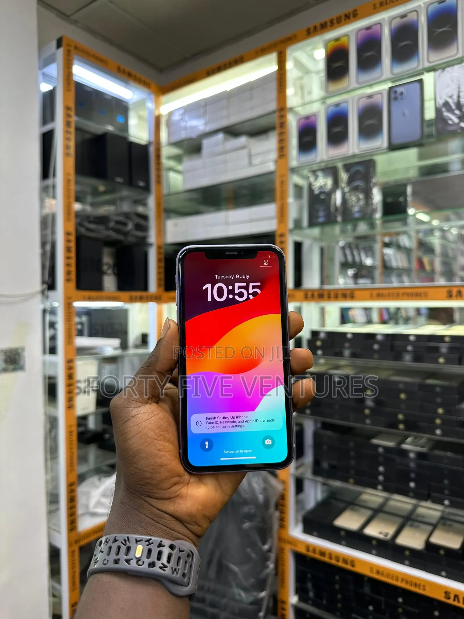 New Apple iPhone 11 128 GB Purple