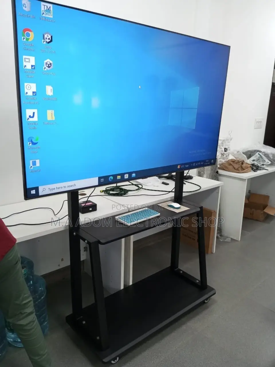 Trolley for TVS Between 60”-100”
