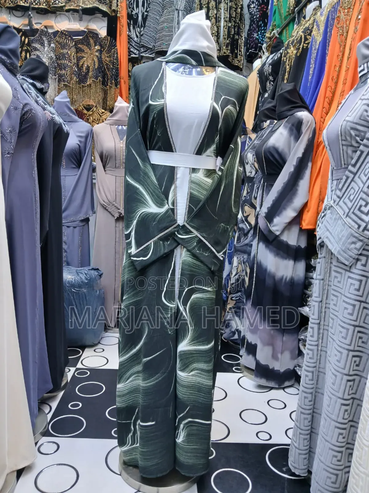 Abaya for Sale at Affordable Prices.