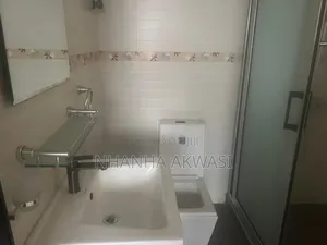 5bdrm House in Spintex, Tema Metropolitan for rent