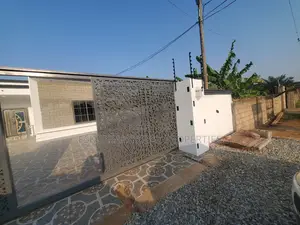 3bdrm House in Lakeside for sale