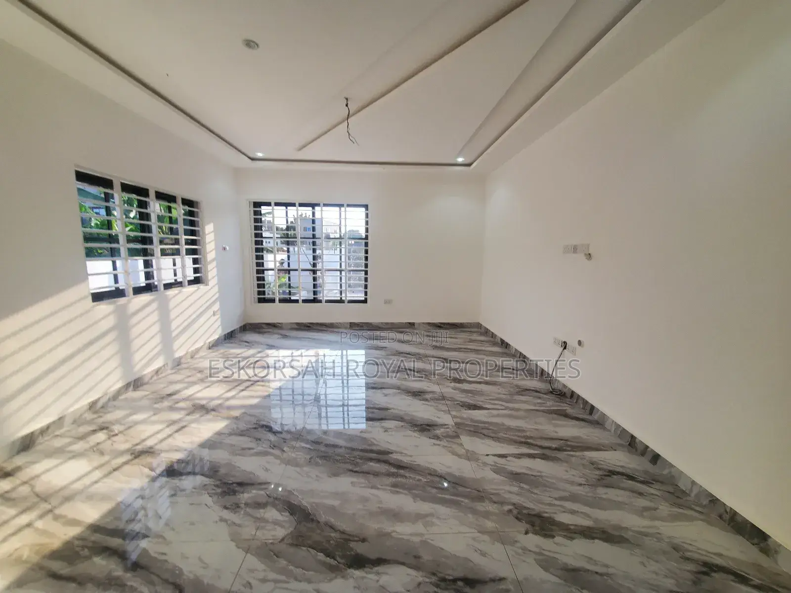 3bdrm House in Lakeside for sale