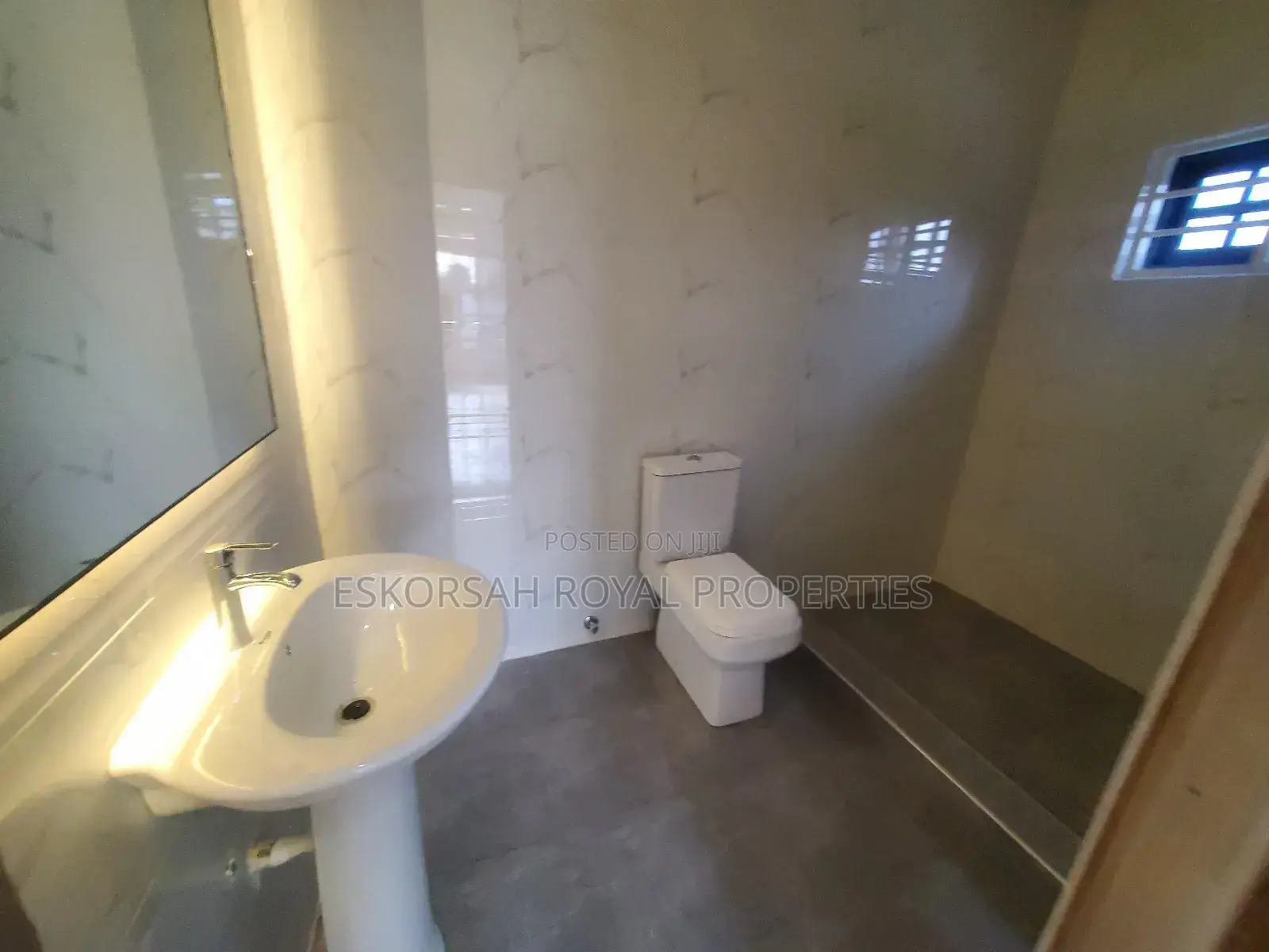 3bdrm House in Lakeside for sale