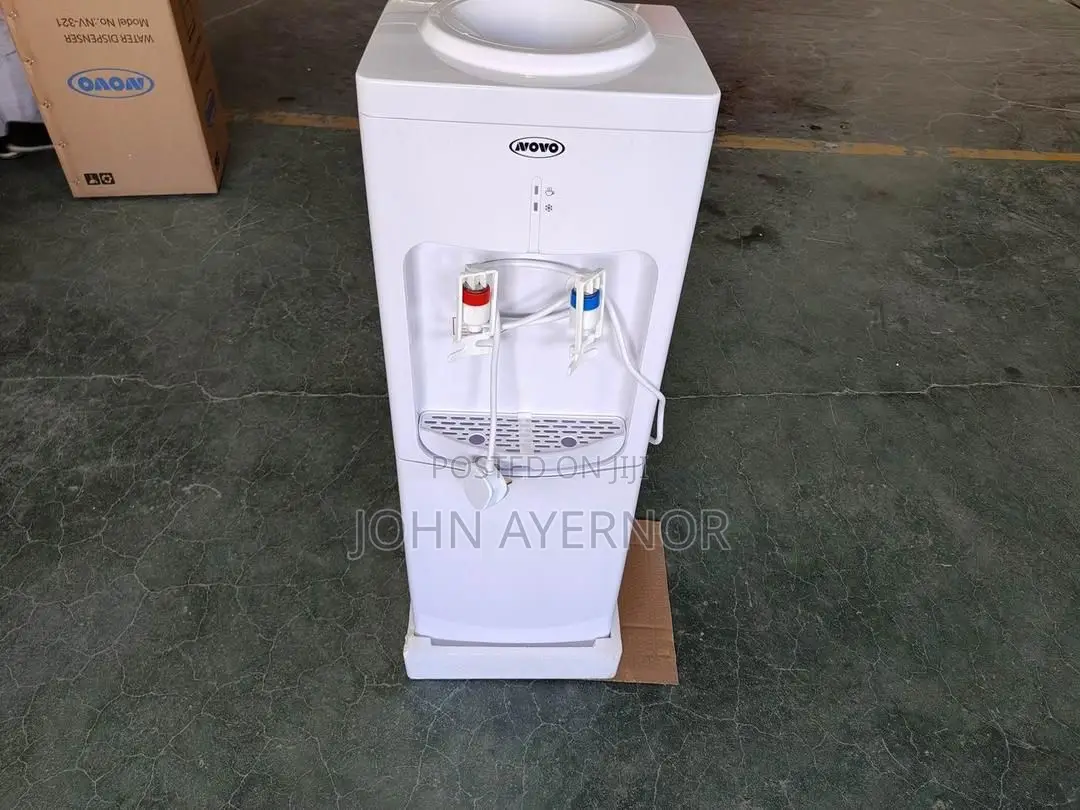 Novo Water Dispenser