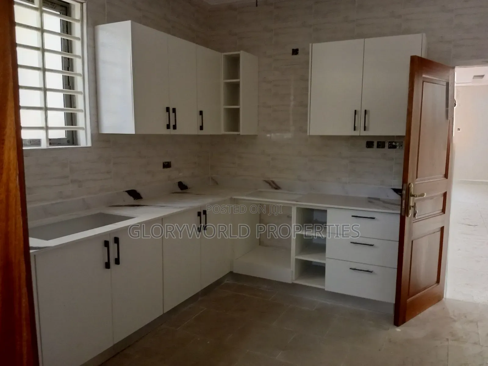 4bdrm House in Spintex for sale