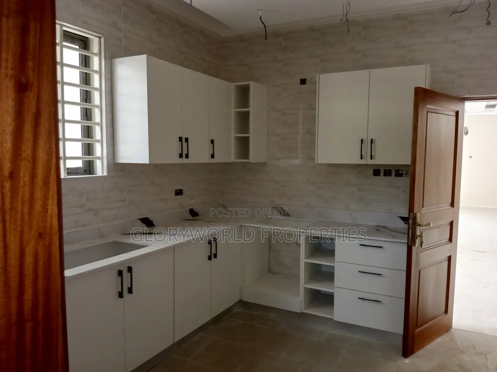 4bdrm House in Spintex for sale