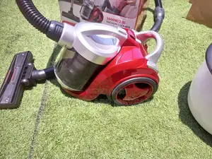 Decakila Strong 1600w Vacuum Cleaner 2.5L Vacuum Cleaner.