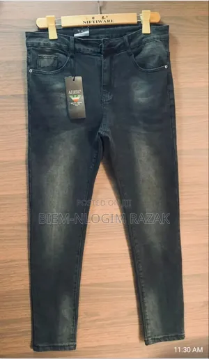 High Quality Luiz Vuitton N Armani Plain Jeans Available