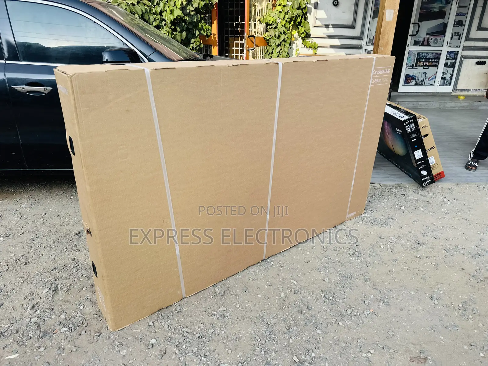 Grab a Deal on Samsung UHD Smart 85”Au7172