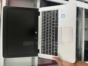 Laptop HP EliteBook 820 G3 8GB Intel Core I5 SSD 256GB