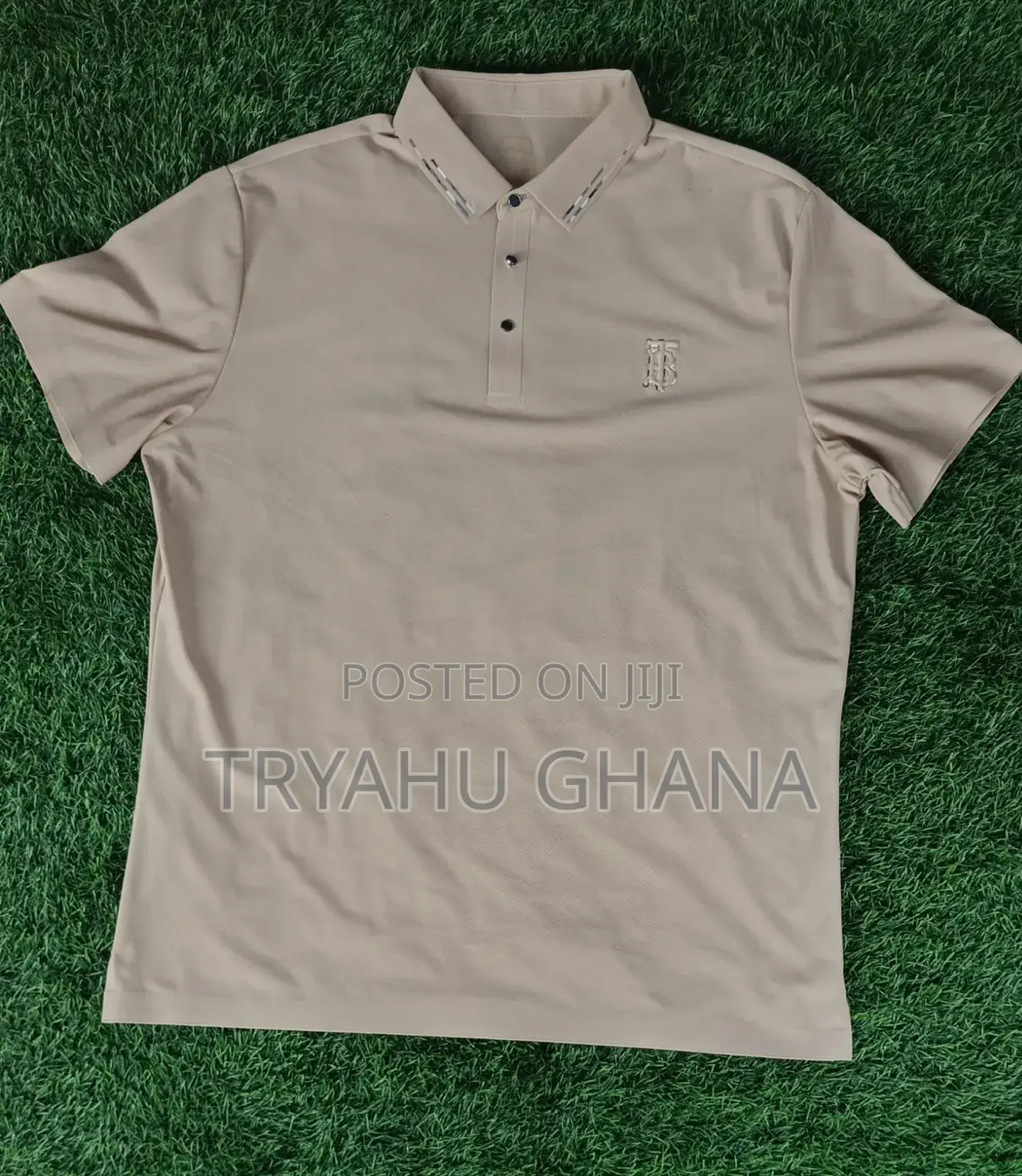 Elegant Gentlemen-Style Burberry Lacoste for Sale at Tryahu