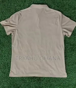 Elegant Gentlemen-Style Burberry Lacoste for Sale at Tryahu