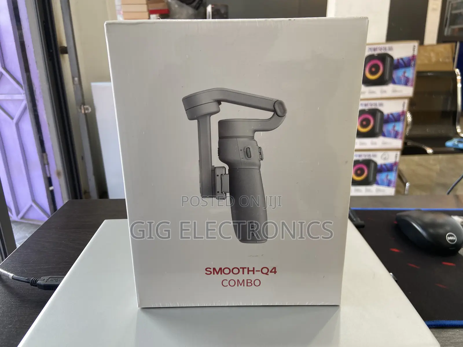 Zhiyun Smooth-Q4 Combo Smartphone Gimbal Stabilizer