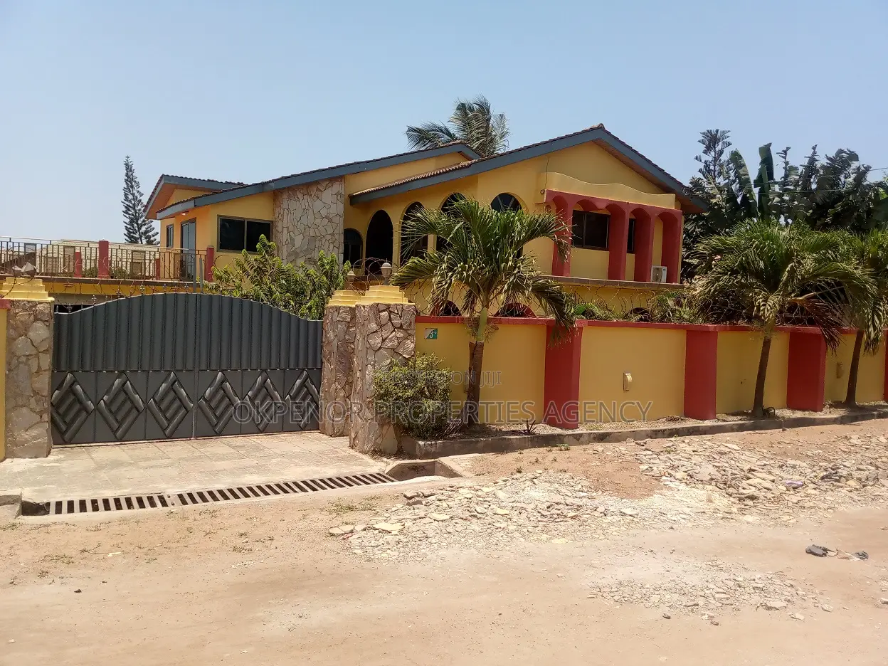 Furnished 7bdrm House in Accra for sale