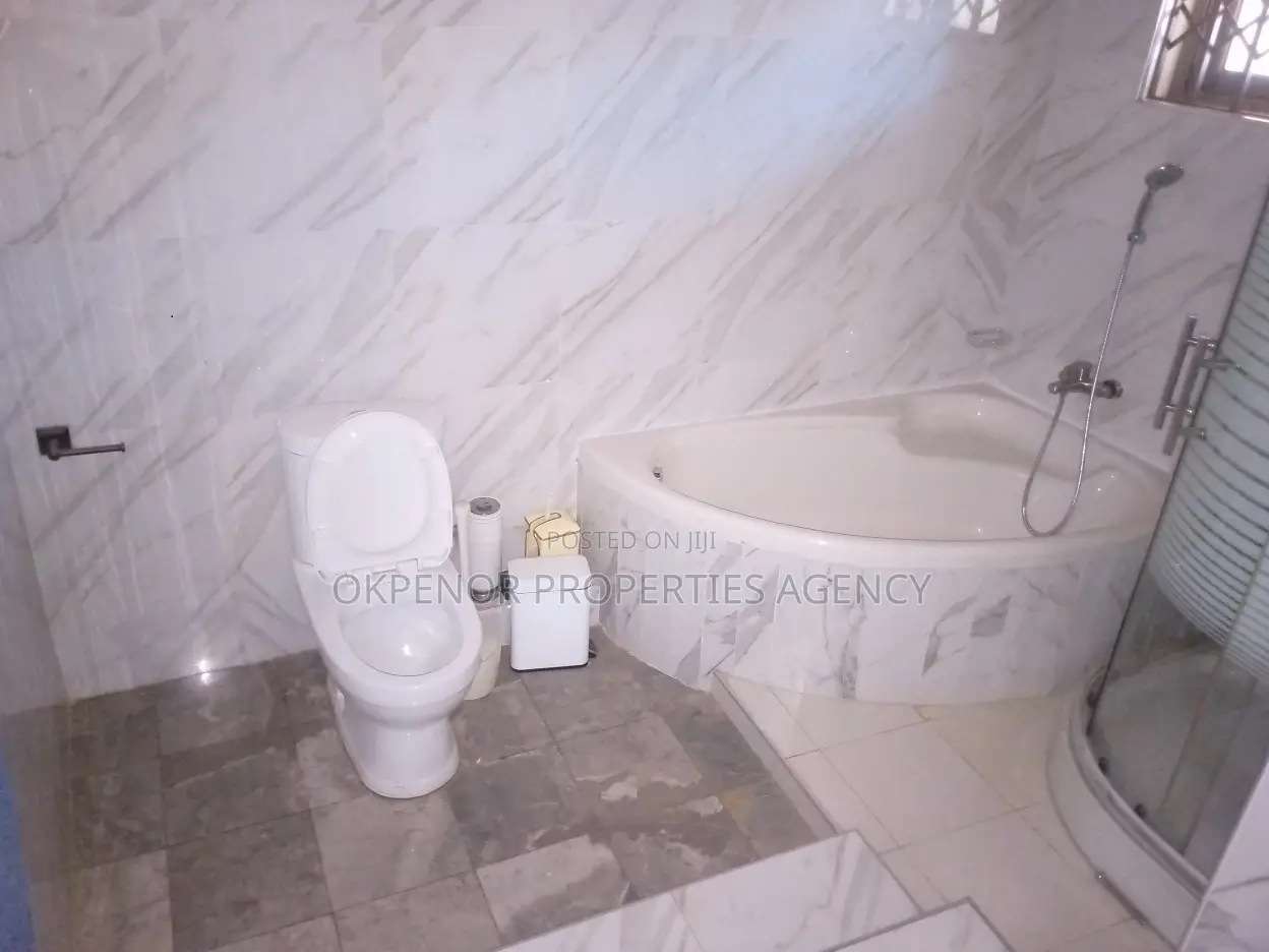 Furnished 7bdrm House in Accra for sale
