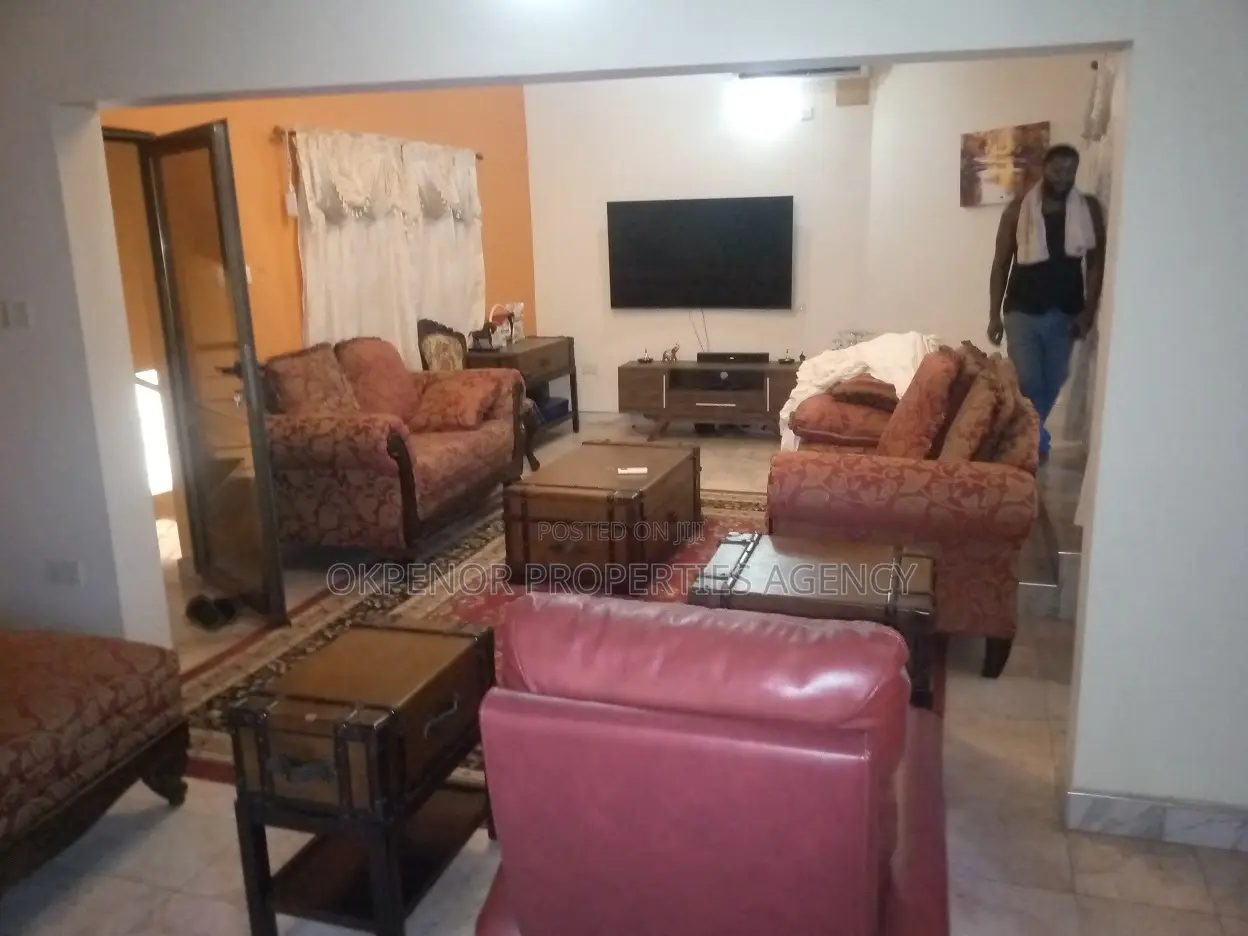 Furnished 7bdrm House in Accra for sale