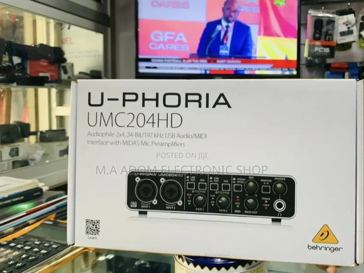 Behringer U-Phoria UMC204HD USB Audio Interface(Black) 