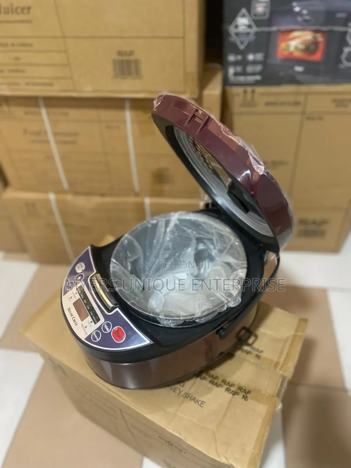 Neat Silver Crest Rice Cooker