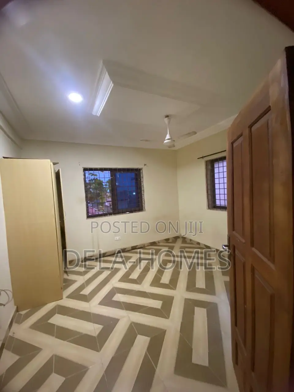 Ex-Chamber N Hall Sc for Rent at Adenta.