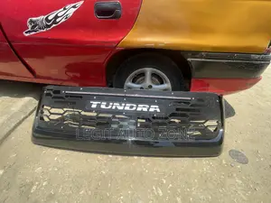 Toyota Tundra 2018,2022 Spec Grille/Shells