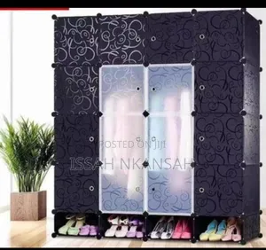 16 Cube Plastic Wadrobe