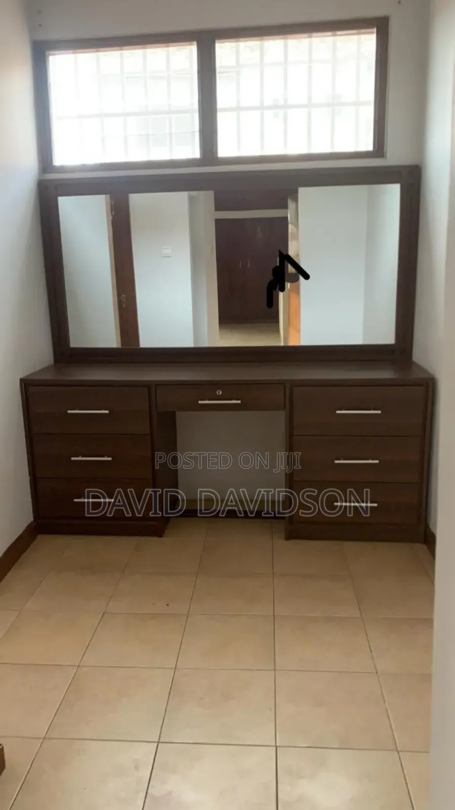 7bdrm House in 4 Bedroom Self, Tema Metropolitan for rent
