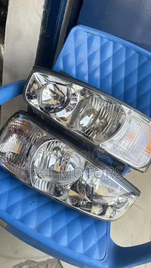 Hyundai Elantra Headlights Taillight Set 2002,2003,2004,2005