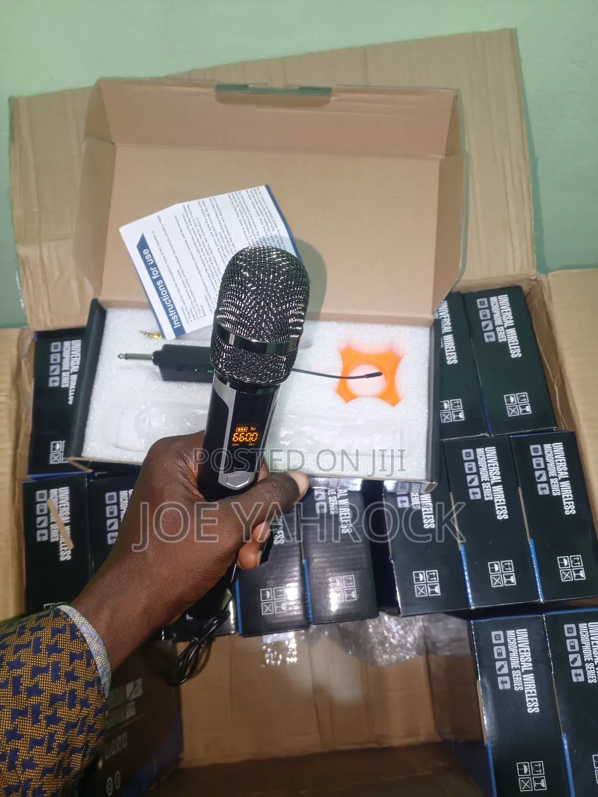 Personal Chargeable UHF Cordless Mic