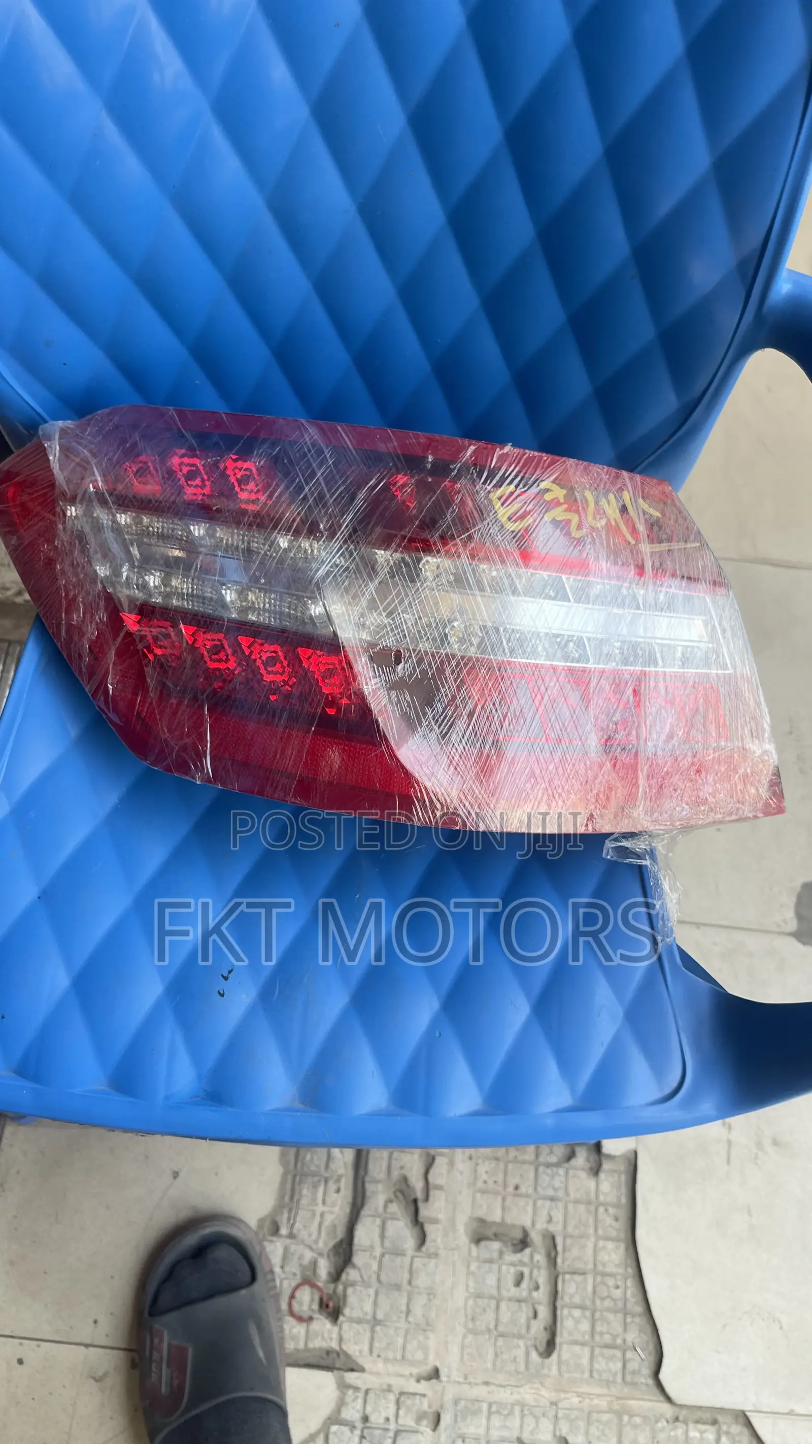Mercedes Benz E350 Left Taillight