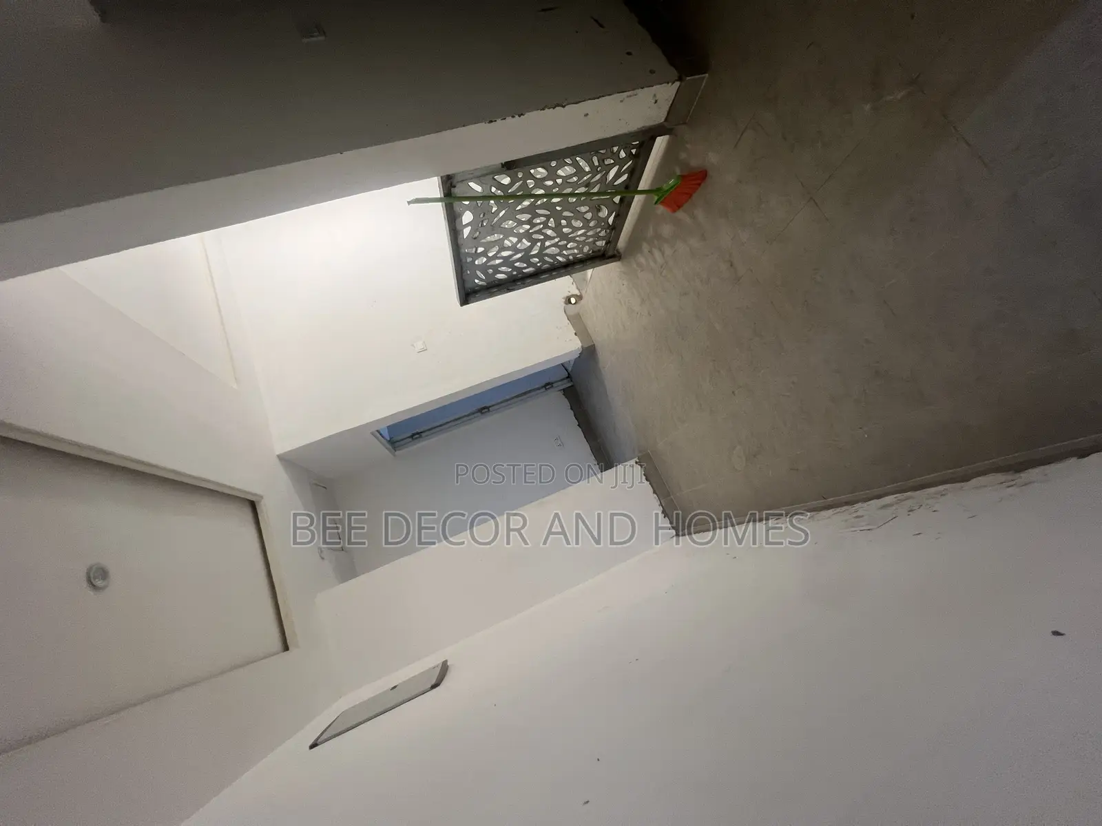 3bdrm Townhouse / Terrace in Junction 5 Area., Adenta for rent