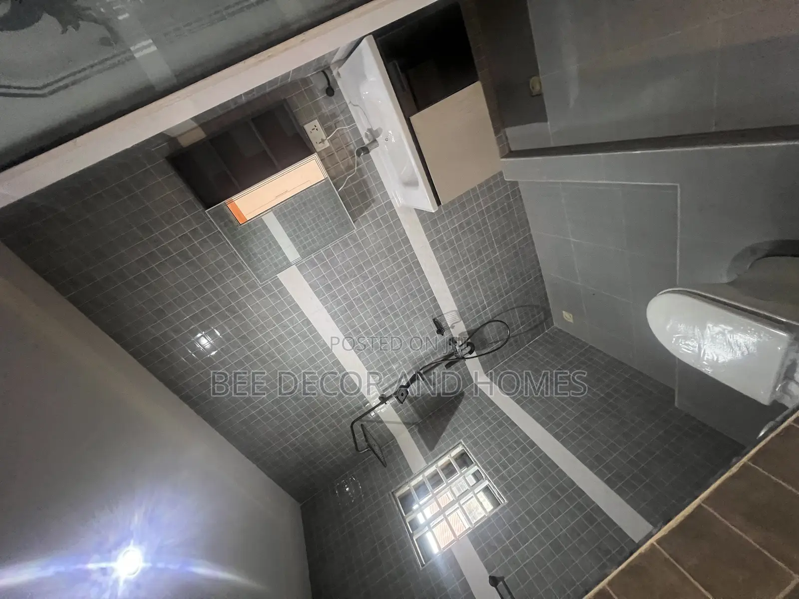 3bdrm Townhouse / Terrace in Junction 5 Area., Adenta for rent