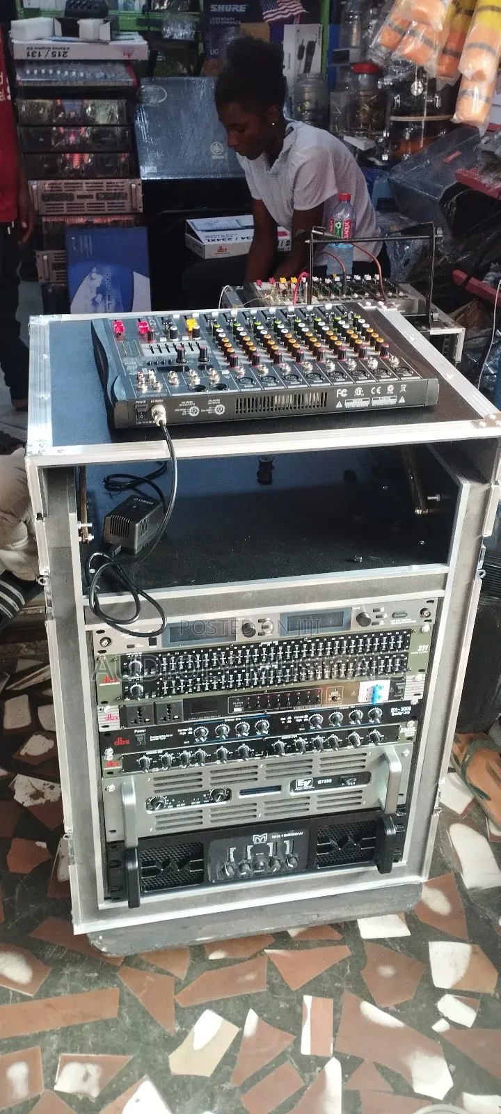 Double Bass and Pair of Mid Speakers With Full Rack Set