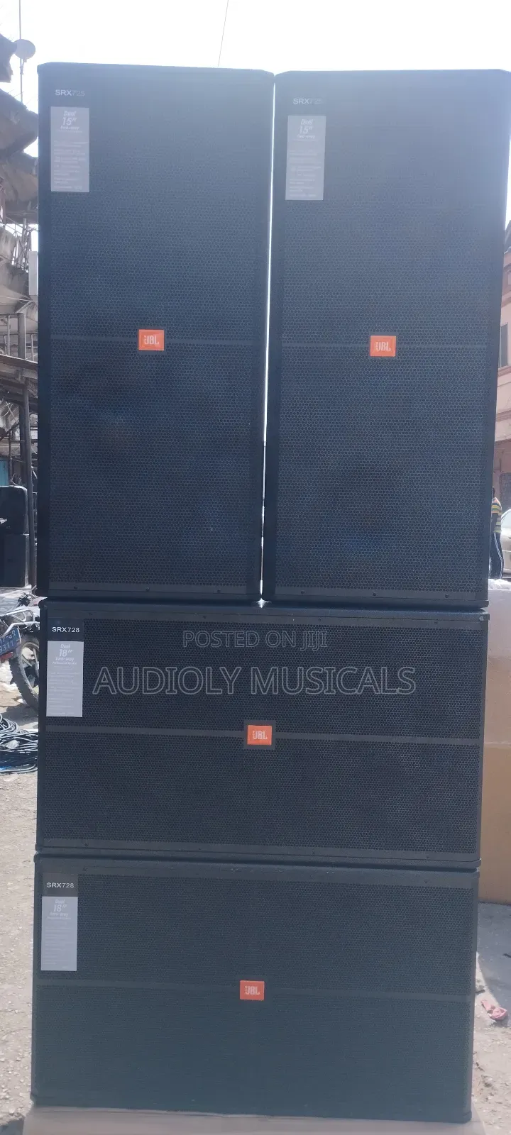 Double Bass and Pair of Mid Speakers With Full Rack Set