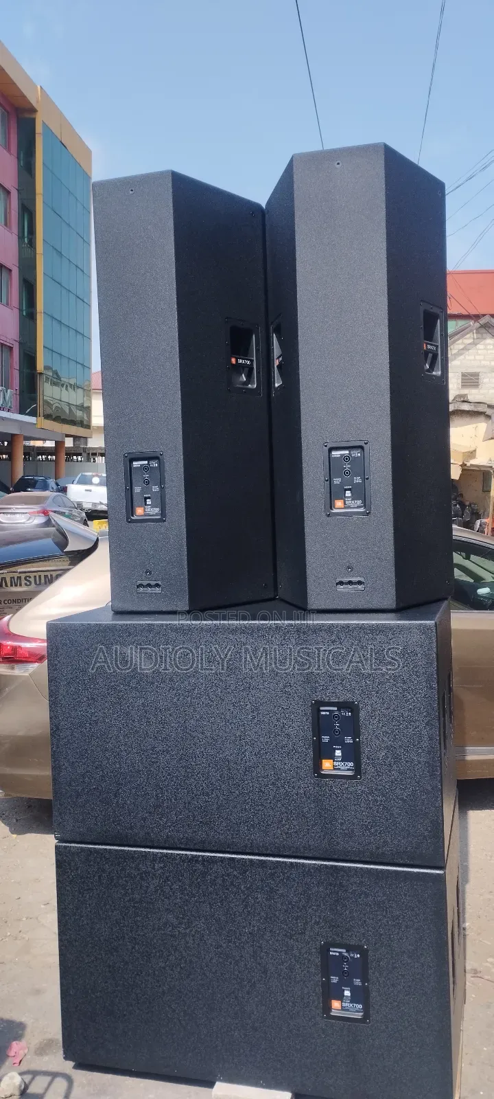 Double Bass and Pair of Mid Speakers With Full Rack Set