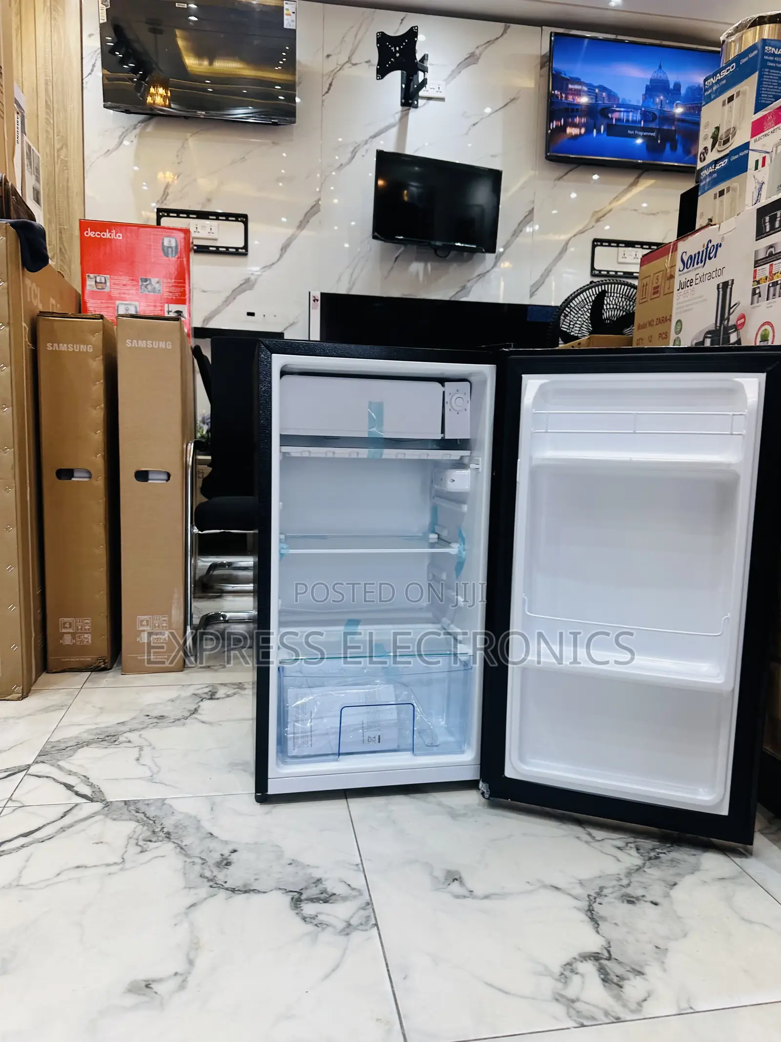 Black Table Top Fridge PF-109 Single Door