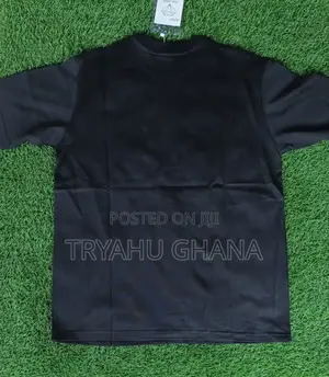 Build Your Swag With Our Stock of Round-Neck Tops at Tryahu