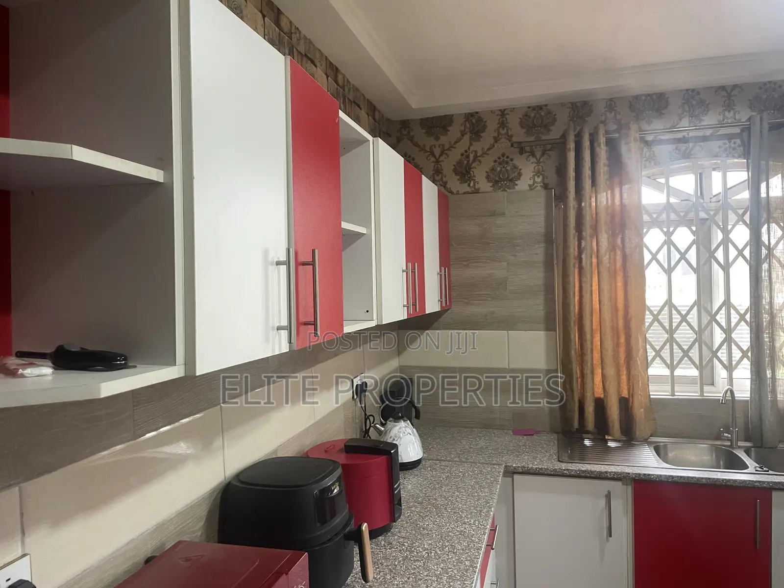 Furnished 2bdrm House in Hfc Estate, Tema Metropolitan for rent