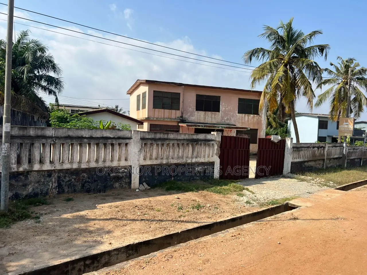 7bdrm House in Teshie-Nungua Estate, Accra Metropolitan for sale