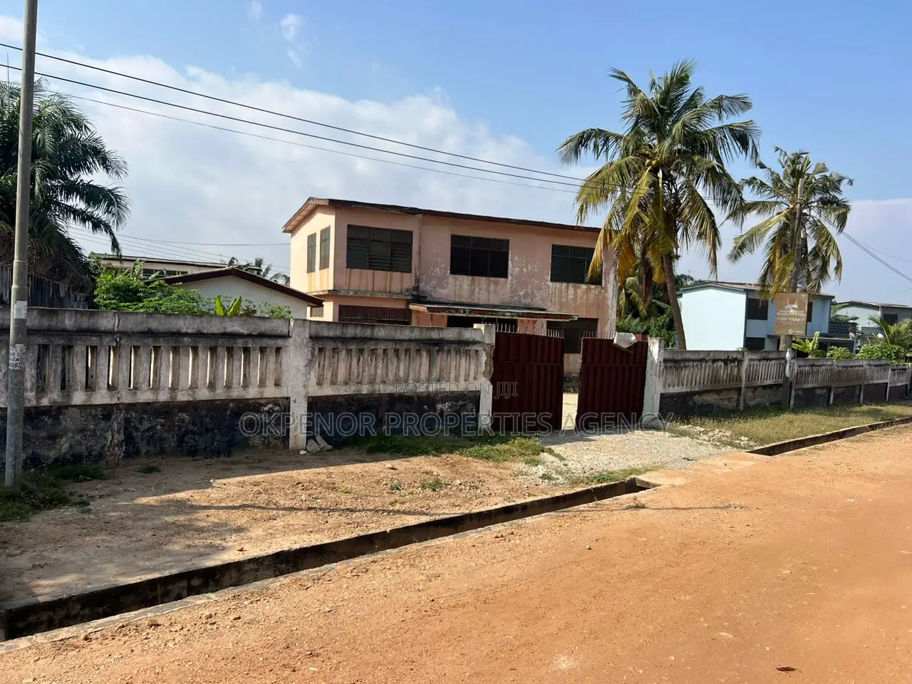 7bdrm House in Teshie-Nungua Estate, Accra Metropolitan for sale
