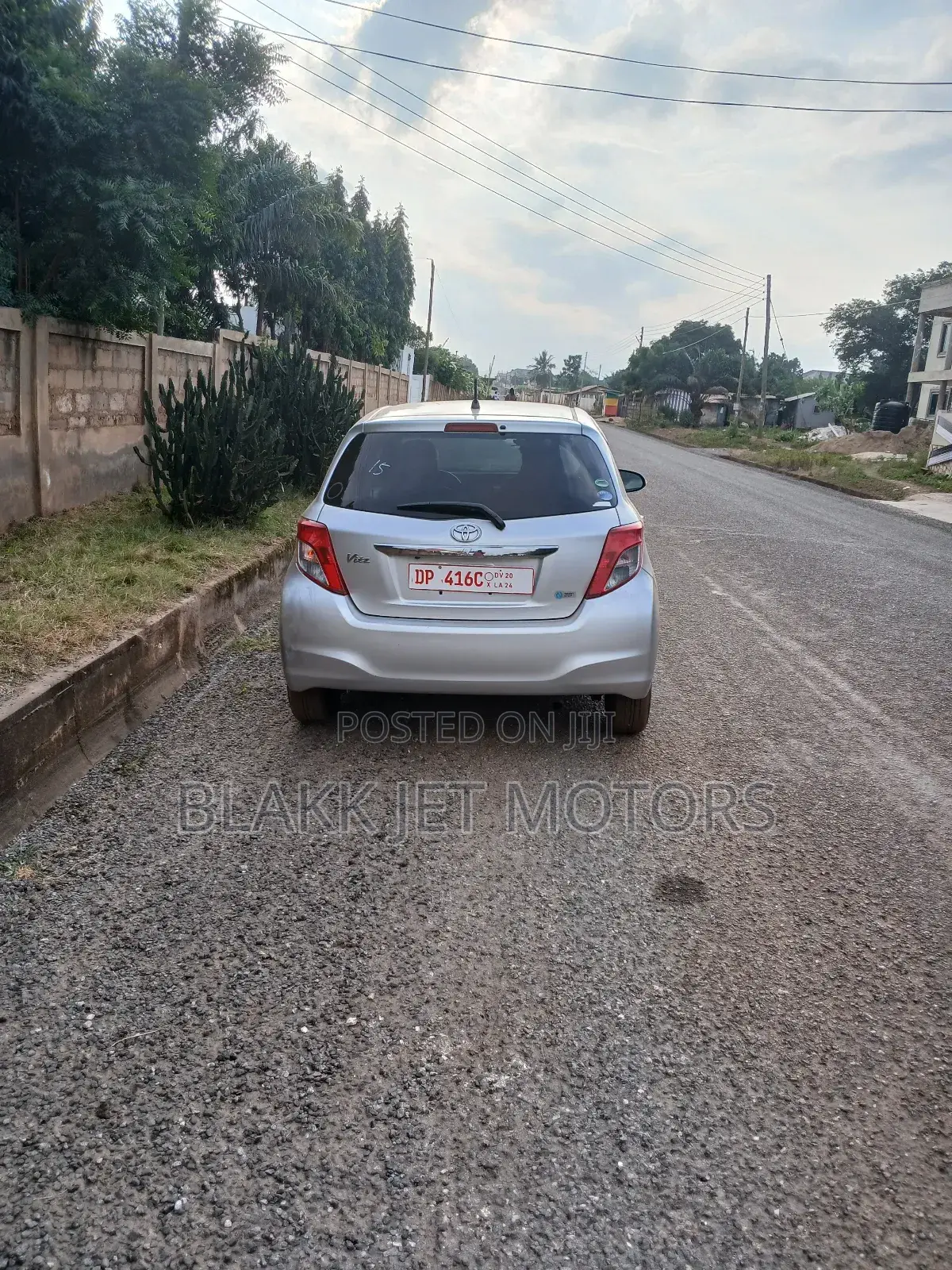 Toyota Vitz 1.3 FWD 5dr 2013 Silver